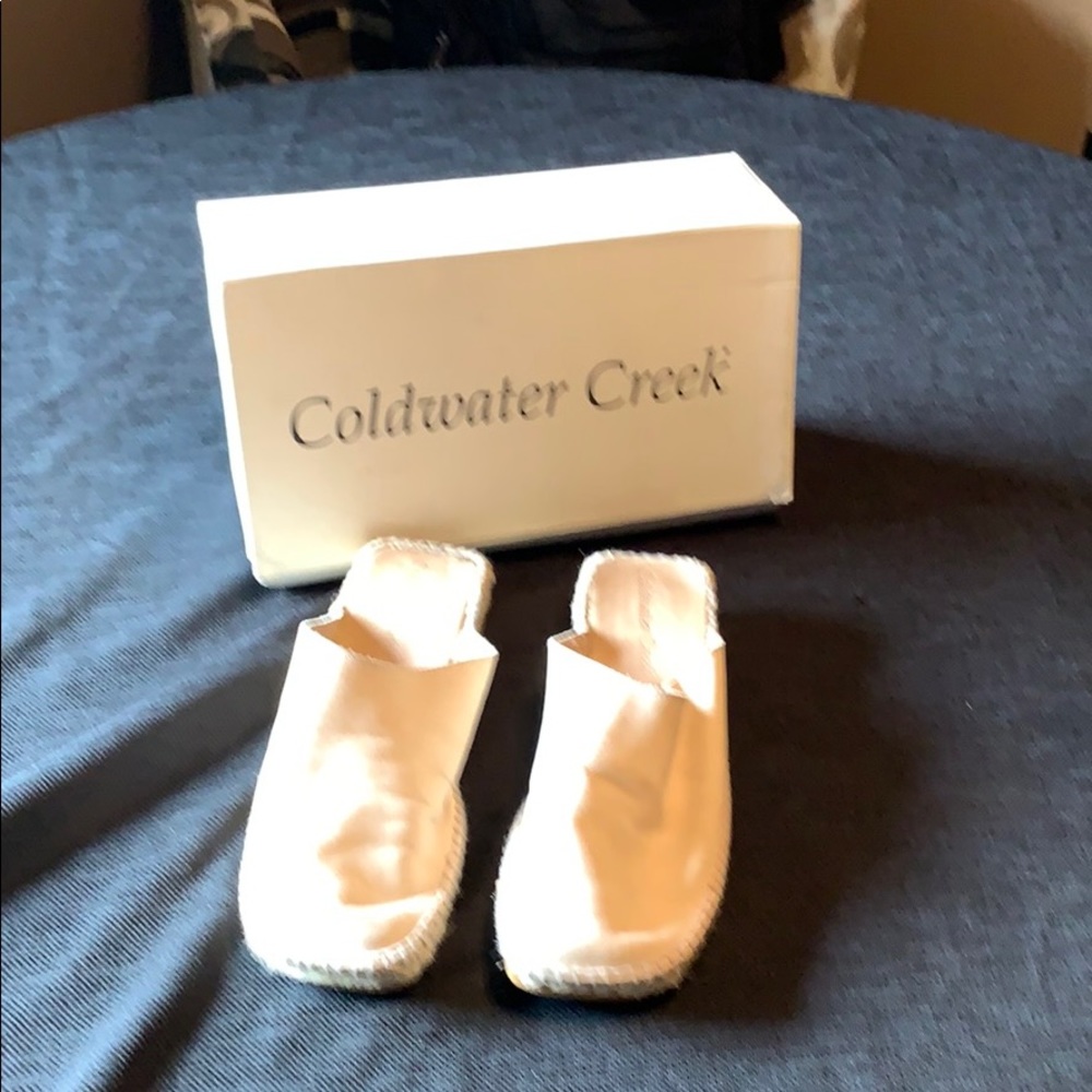 Women’s shoes